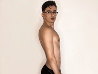 Aaron Tate