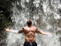 Xtream Leonard