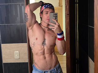 Aaron Bain